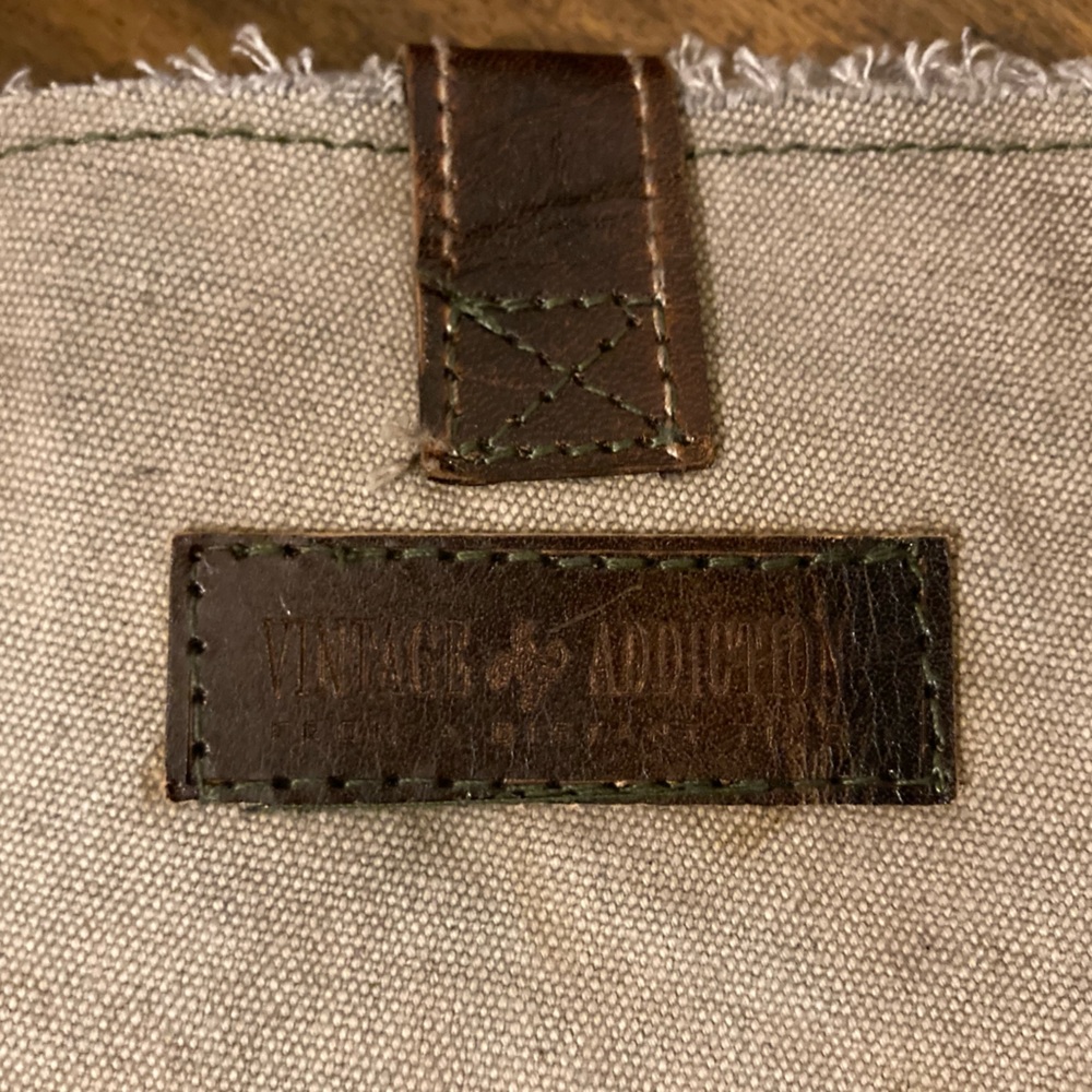 Padded tablet case - Picture 3 of 4